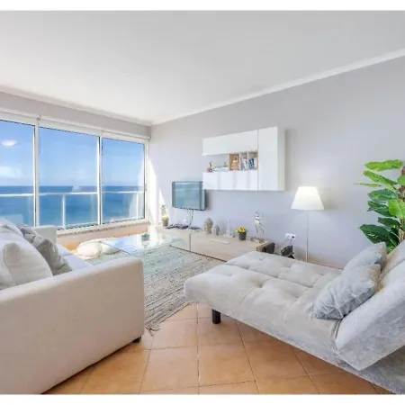 Charming 9 On Beach * Paul do Mar (Madeira)